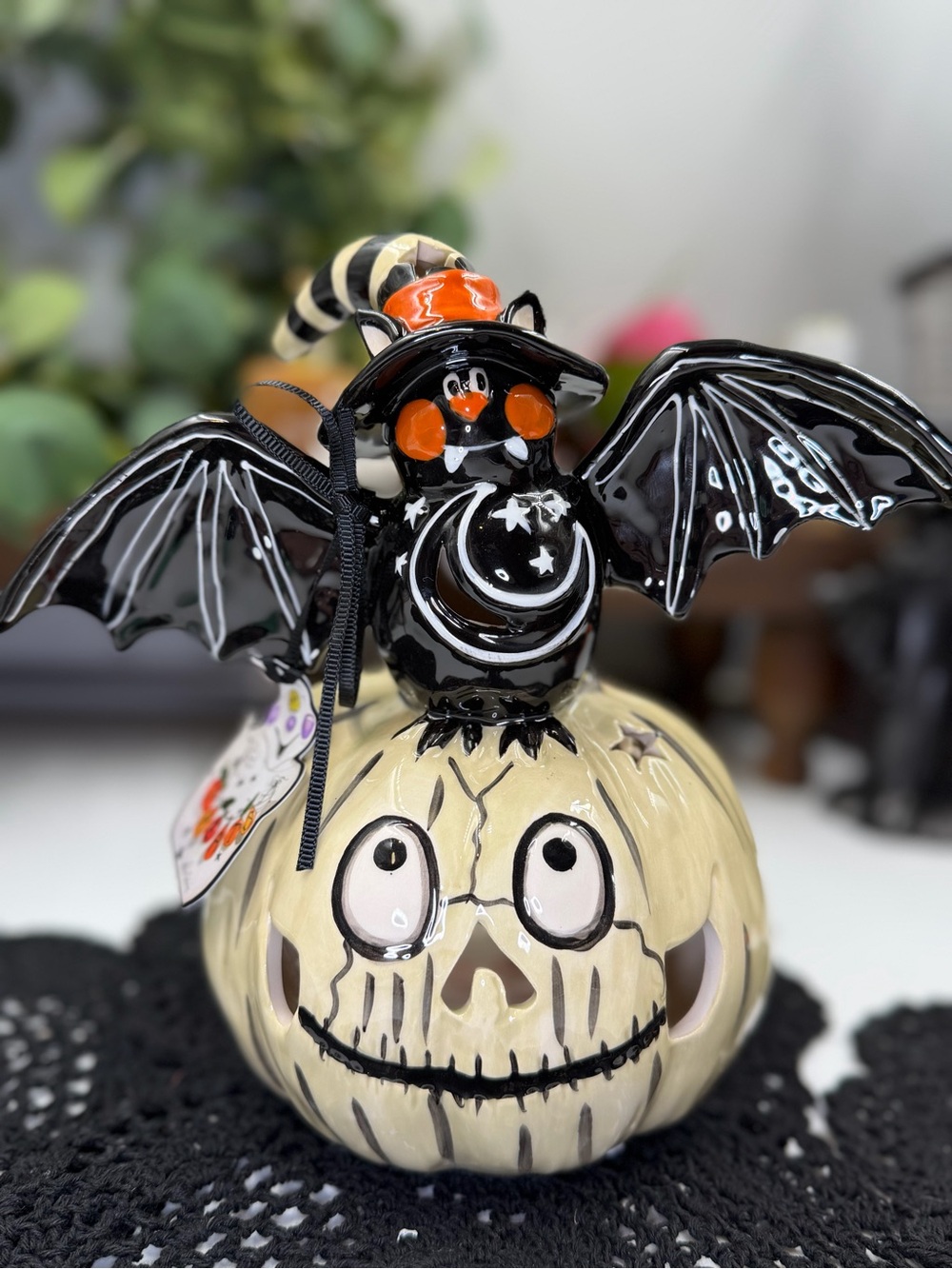 blue sky clayworks batty on a skeleton pumpkin rare htf halloween tealight